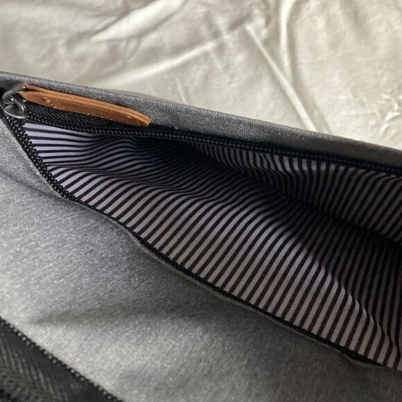 16" Grey PKG Laptop Sleeve - Picture 5 of 6